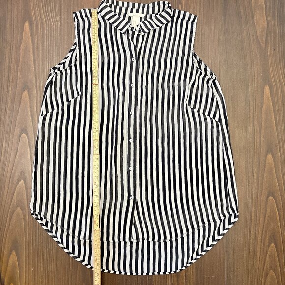 H&M‎ Sleeveless Button-Down Blouse Women’s Size 10 Black White Vertical Stripe - Picture 12 of 13